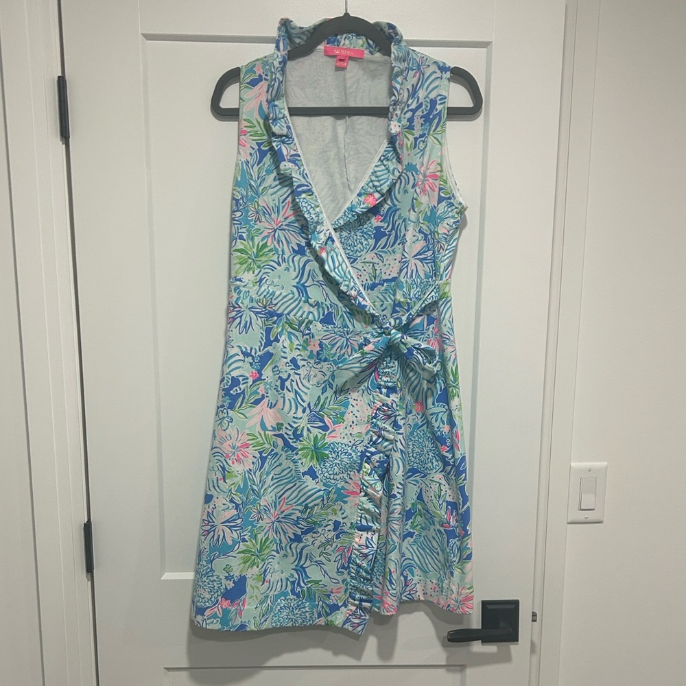 Lily Floral Sleeveless Wrap Dress with ruffle collar size large